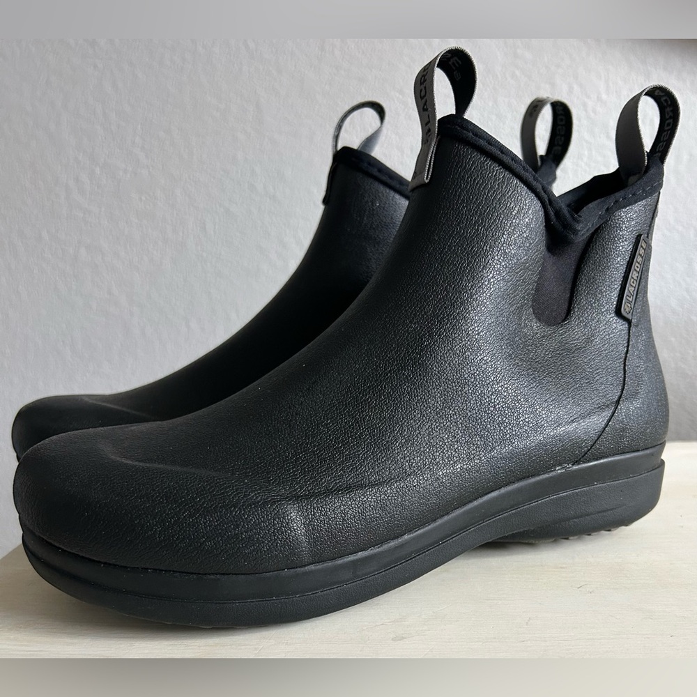 Lacrosse Hampton II rubber boots - black - women’s size 9. Excellent condition.